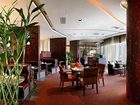 фото отеля East King Business Hotel