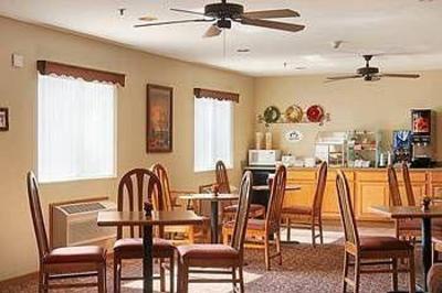 фото отеля New Victorian Inn and Suites
