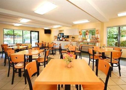 фото отеля Econo Lodge Inn & Suites Raleigh