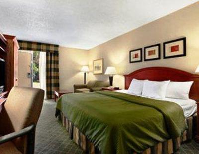 фото отеля Howard Johnson Grand Forks