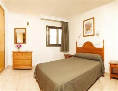 фото отеля Apartamentos Squash Ibiza