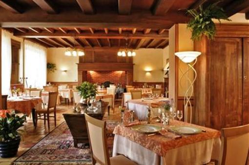 фото отеля Hotel Restaurant Le Cro-Magnon