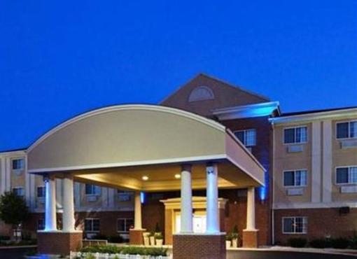 фото отеля Holiday Inn Express Hotel & Suites Defiance