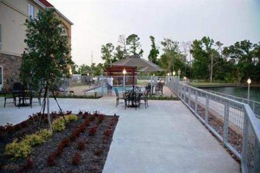 фото отеля La Quinta Inn & Suites Bridge City