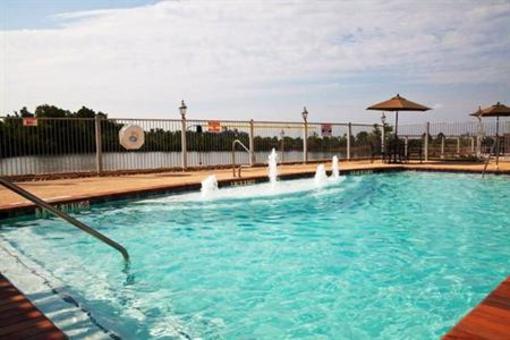 фото отеля La Quinta Inn & Suites Bridge City