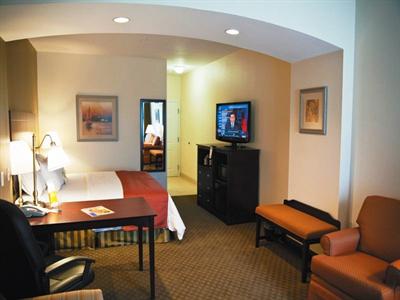 фото отеля La Quinta Inn & Suites Bridge City