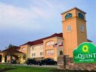 фото отеля La Quinta Inn & Suites Bridge City