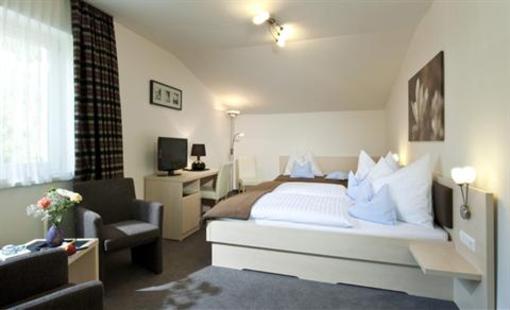 фото отеля Haus Maria Pension Bad Kleinkirchheim