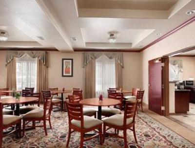 фото отеля Baymont Inn & Suites Granbury