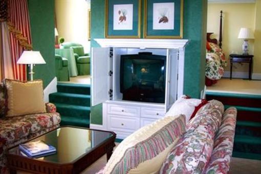 фото отеля Shore Lodge