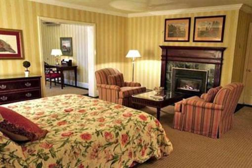 фото отеля Shore Lodge