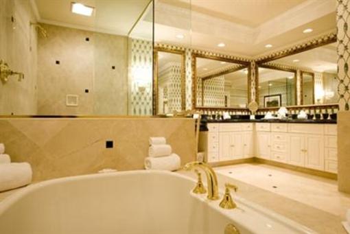 фото отеля Shore Lodge