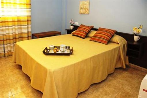 фото отеля Apartamentos Campuebla