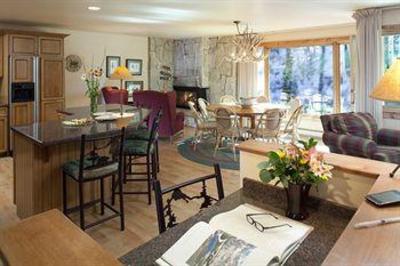 фото отеля Stonebridge Inn