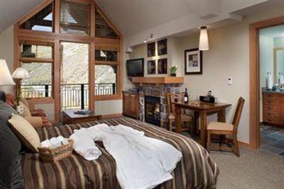 фото отеля Stonebridge Inn