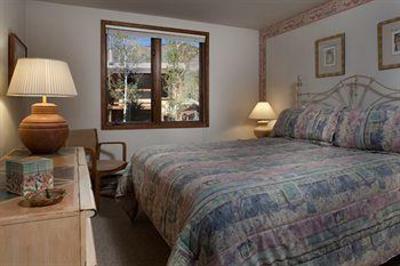 фото отеля Stonebridge Inn