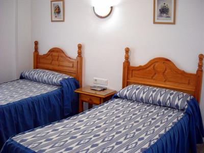 фото отеля Hostal Andalucia Nerja