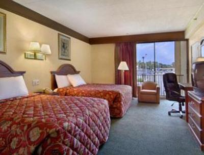 фото отеля Howard Johnson Inn & Suites Newark (Delaware)