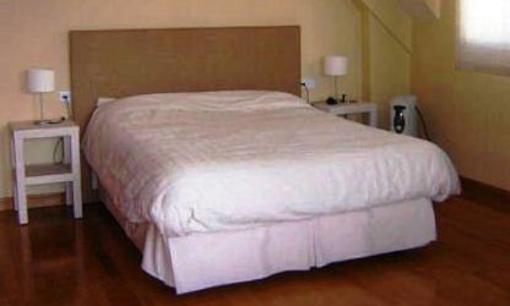 фото отеля Apartamentos Habitat Premier