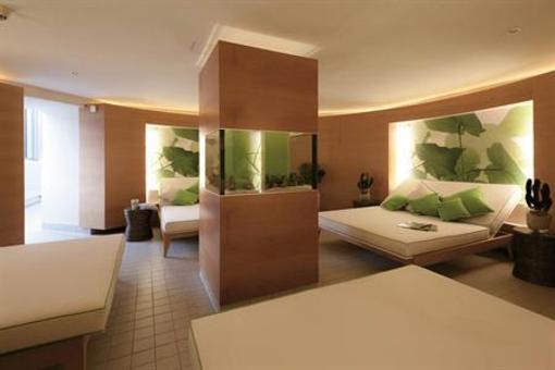 фото отеля Schlosshotel Munchhausen