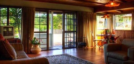 фото отеля Chartre Manor Bed & Breakfast