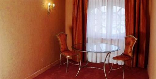 фото отеля Vulturul Negru Hotel Oradea