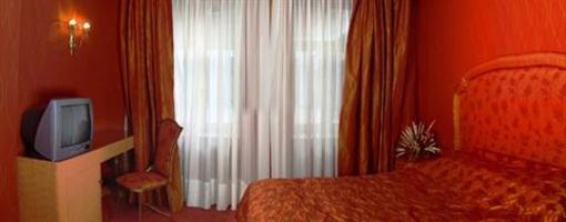 фото отеля Vulturul Negru Hotel Oradea