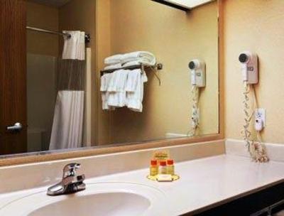 фото отеля Days Inn and Suites Airport Albuquerque