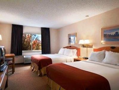 фото отеля Days Inn and Suites Airport Albuquerque
