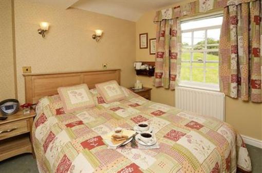 фото отеля Three Shires Inn Ambleside