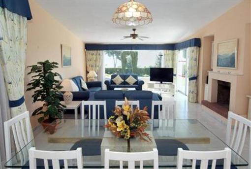 фото отеля Miraflores Beach & Country Club