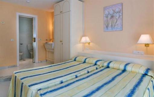 фото отеля Miraflores Beach & Country Club