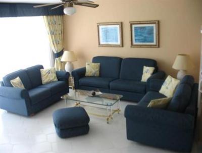 фото отеля Miraflores Beach & Country Club