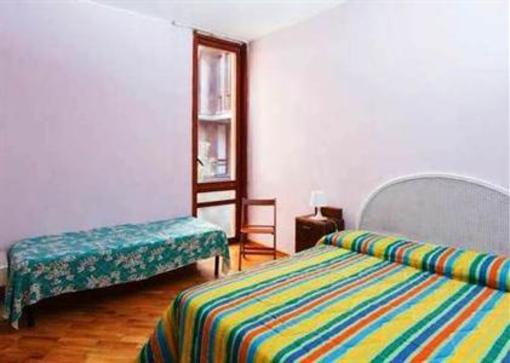 фото отеля Guest House Roma dal Mare - Apartment Campesa