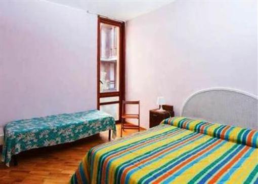 фото отеля Guest House Roma dal Mare - Apartment Campesa