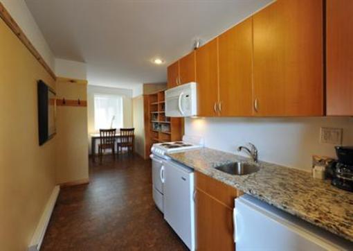 фото отеля Elizabeth Lake Lodge