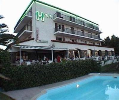 фото отеля Hotel Le Belvedere Saint-Cyprien