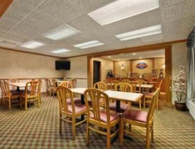 фото отеля Baymont Inn & Suites Conroe