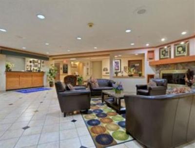 фото отеля Baymont Inn & Suites Conroe