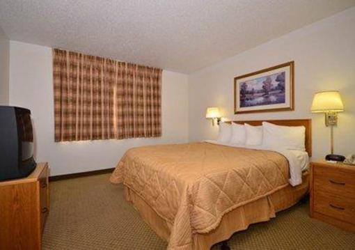 фото отеля Mainstay Suites Cedar Rapids