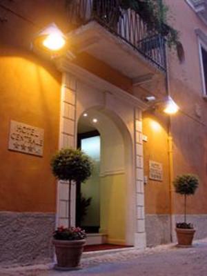 фото отеля Hotel Centrale L'Aquila