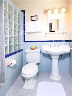 фото отеля Avalon Bed and Breakfast Key West