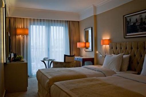 фото отеля CVK Hotels