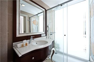фото отеля CVK Hotels