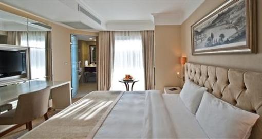 фото отеля CVK Hotels