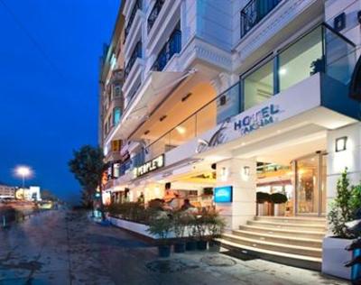 фото отеля CVK Hotels