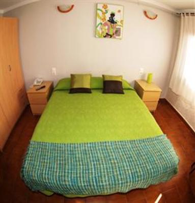 фото отеля Hostal Les Roques