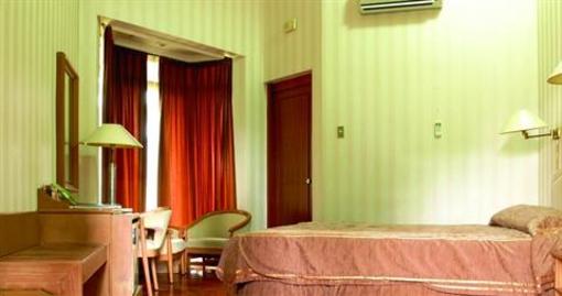 фото отеля Surya Hotel and Cottages