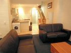 фото отеля Cedarwood Apartments