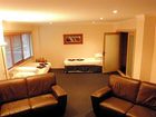 фото отеля Cedarwood Apartments